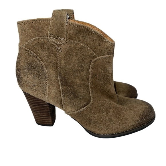 Clarks Indigo Women's Boots Size 8M Brown Leather Upper Pull On Block Heel Ankle - Picture 1 of 11